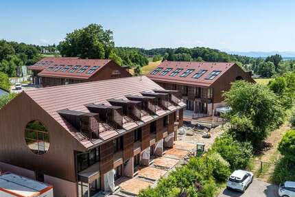Haus zum Mieten in Berg 3.630 € 146 m²