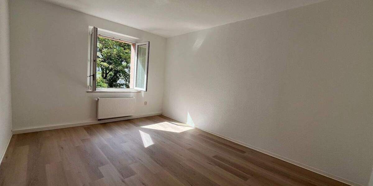 Zimmer Zwickau Pölbitz - 5 Zimmer, 119 m&sup2;, 681&euro; | Angebot:25700380