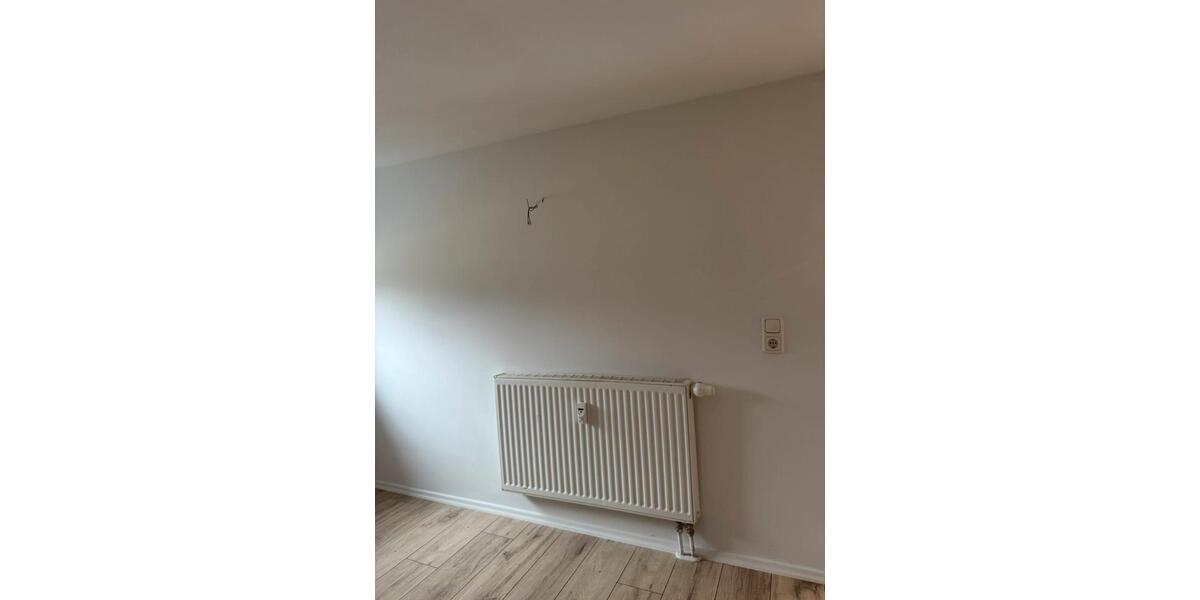 Erdgeschoßwohnung Ilmenau - 1 Zimmer, 28 m&sup2;, 344&euro; | Angebot:25994960