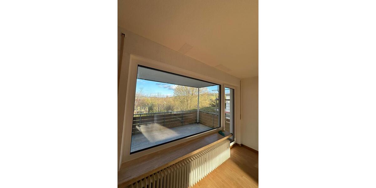 Erdgeschoßwohnung Uhingen - 4 Zimmer, 120 m&sup2;, 1.700&euro; | Angebot:25719333