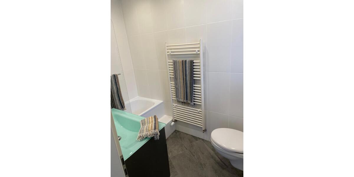 Wohnen auf Zeit Guxhagen - 3 Zimmer, 65 m&sup2;, 850&euro; | Angebot:26040208