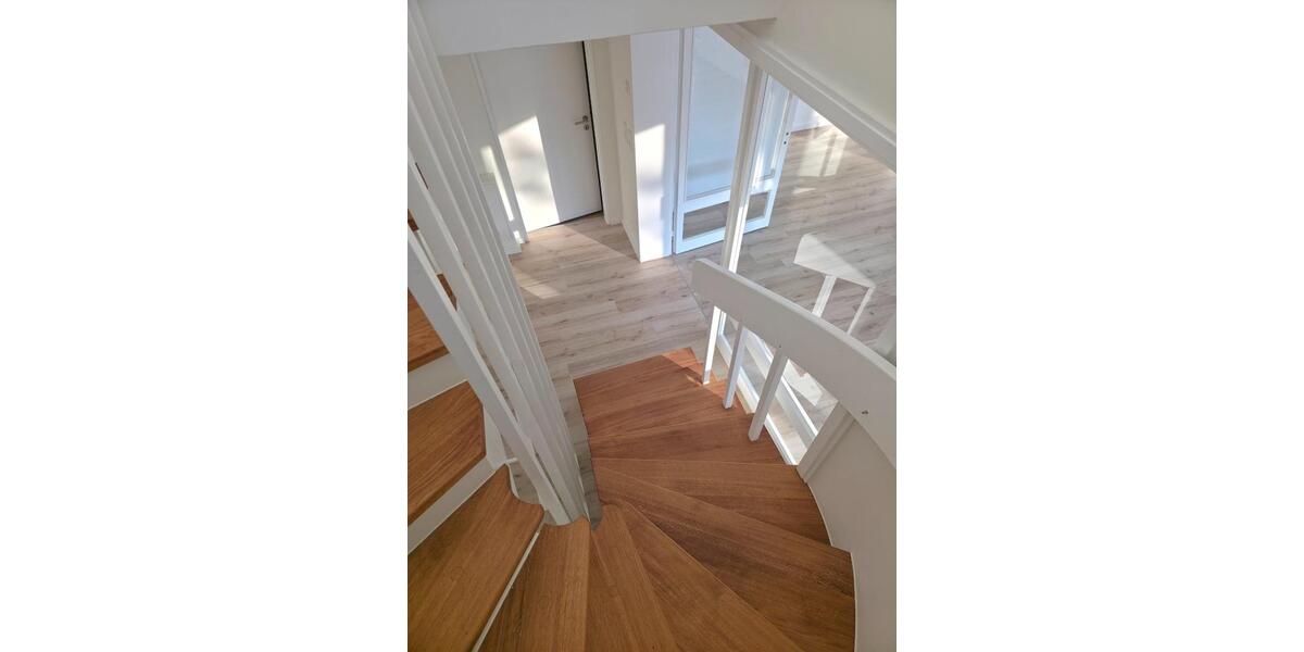 Reihenhaus Wachtberg - 6 Zimmer, 157 m&sup2;, 2.490&euro; | Angebot:25840044