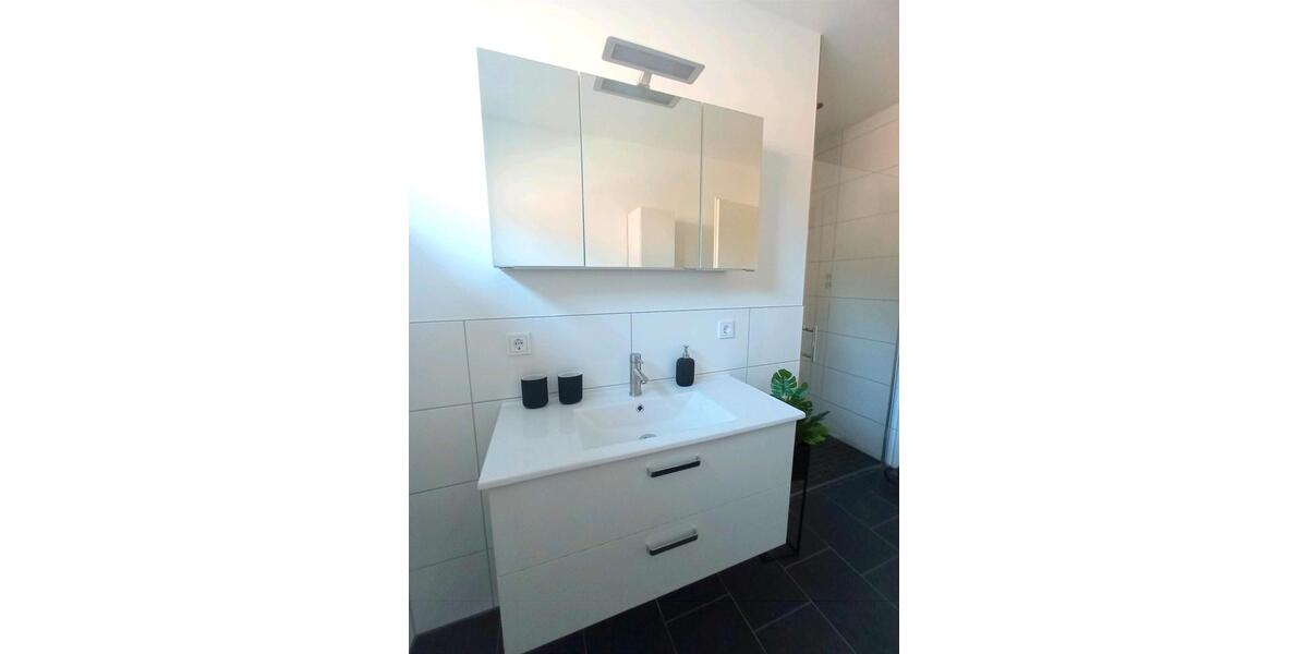 Wohnen auf Zeit Nordhorn Bookholt - 4 Zimmer, 115 m&sup2;, 100&euro; | Angebot:26302498
