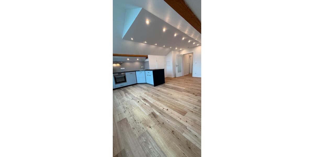 Dachgeschoßwohnung Vilsbiburg - 3 Zimmer, 78 m&sup2;, 790&euro; | Angebot:26123364