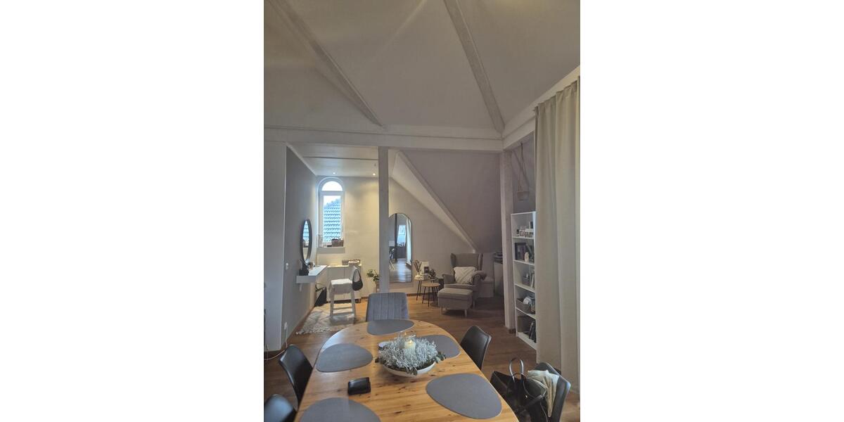 Dachgeschoßwohnung Bünde - 3 Zimmer, 100 m&sup2;, 950&euro; | Angebot:26624767