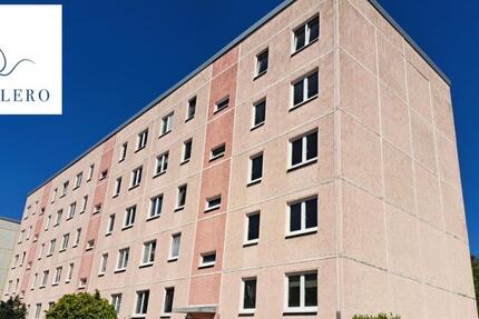 Mit uns sparen Sie jeden Monat ! Zukünftig 3 RaumWohnung mit Balkon frei!