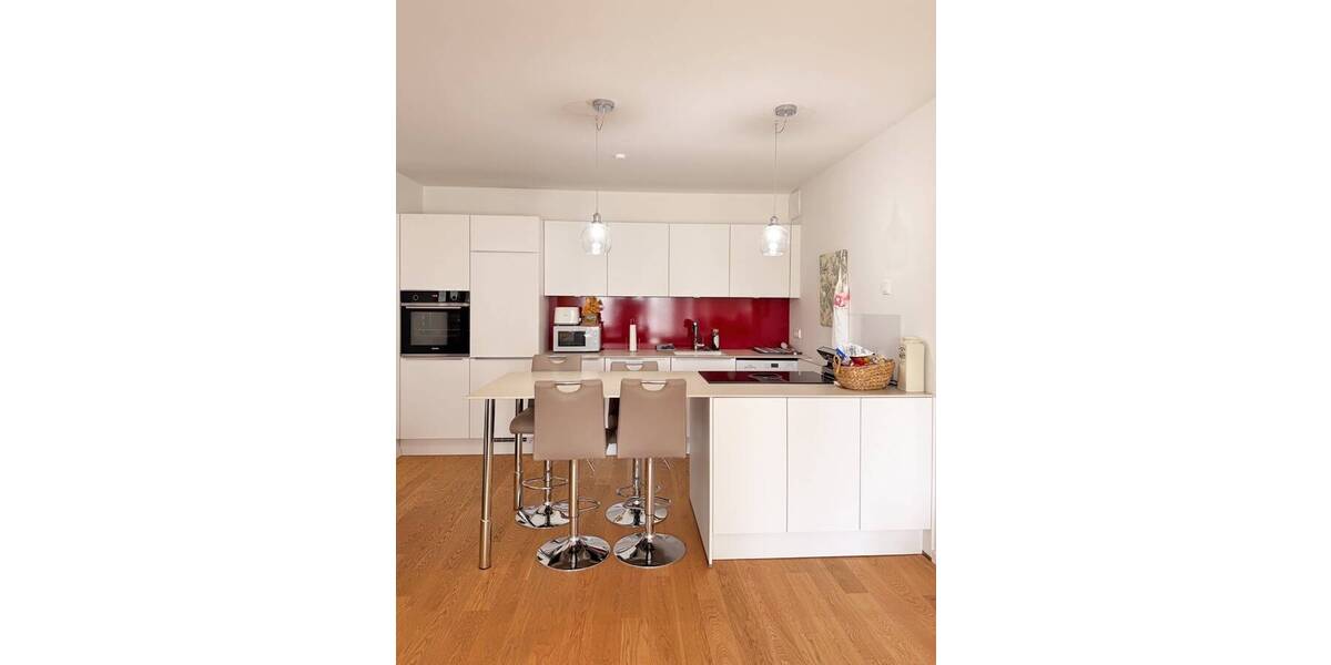 Etagenwohnung München Bogenhausen - 3 Zimmer, 81 m&sup2;, 2.990&euro; | Angebot:26420190