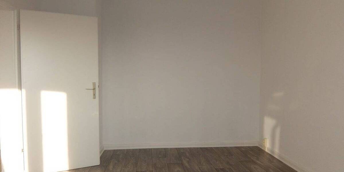 Etagenwohnung Döbeln Sörmitz - 2 Zimmer, 49 m&sup2;, 279&euro; | Angebot:26658236
