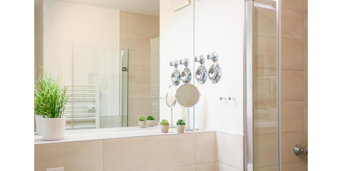 Modernes Business-Studio | Parkplatz | Hbf | All-in 1 zimmer