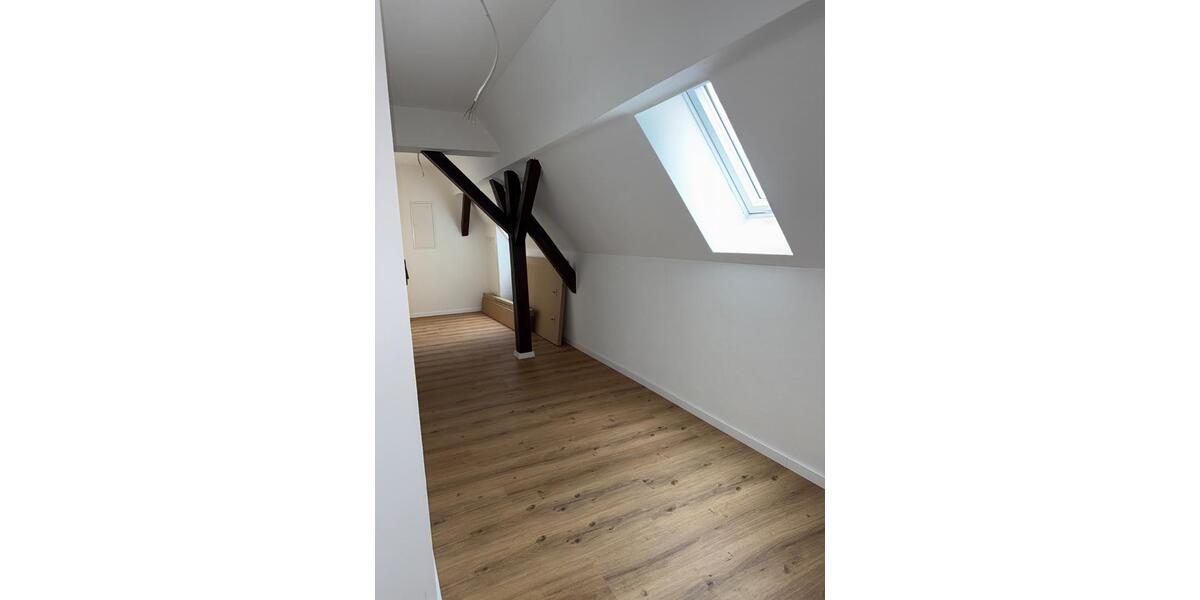 Dachgeschoßwohnung Straubing - 1 Zimmer, 47 m&sup2;, 640&euro; | Angebot:24526052