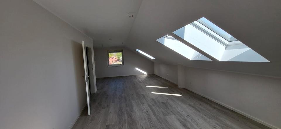 Dachgeschoßwohnung Barßel - 4 Zimmer, 90 m&sup2;, 900&euro; | Angebot:26477590