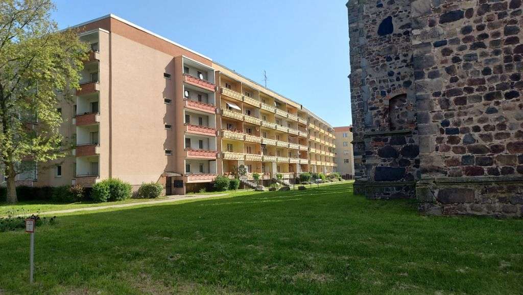 Wohnung zum Mieten in Zerbst 350 € 57 m² 2.5 zimmer