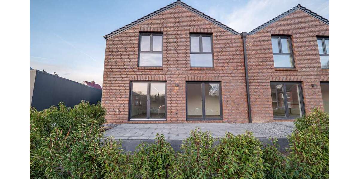 Haus zum Mieten in Stade 1.715 € 108 m² 4 zimmer