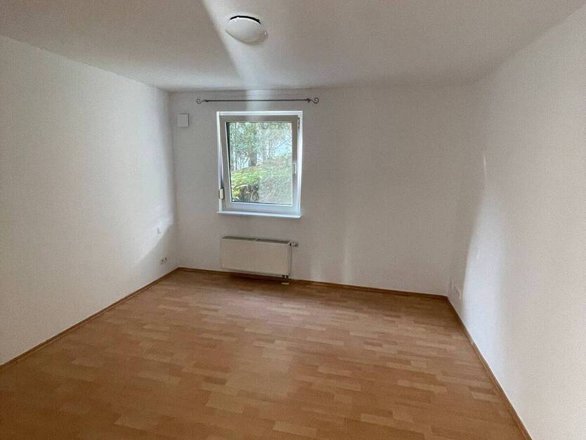 Schöne 3-Zi.-Whg. mit Terrasse + EBK in Bietigheim-Bissingen 3 zimmer
