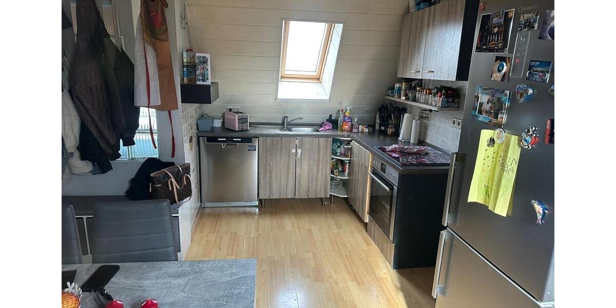Dachgeschoßwohnung Wendlingen am Neckar - 3 Zimmer, 68 m&sup2;, 900&euro; | Angebot:26036026