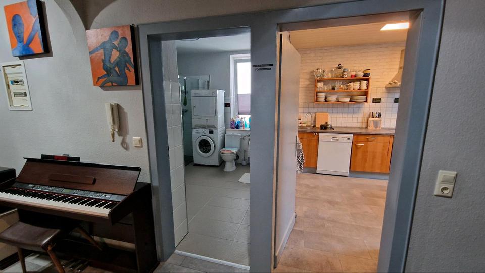 2 neu sanierte WG Zimmer ab März 2026 zu vergeben 1 zimmer