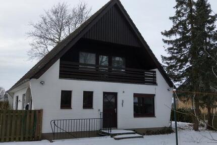 Haus Eggebek - 4 Zimmer, 137 m&sup2;, 1.100&euro; | Angebot:25178244