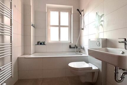 2- Zimmer Wohnung 1. OG links 2 zimmer