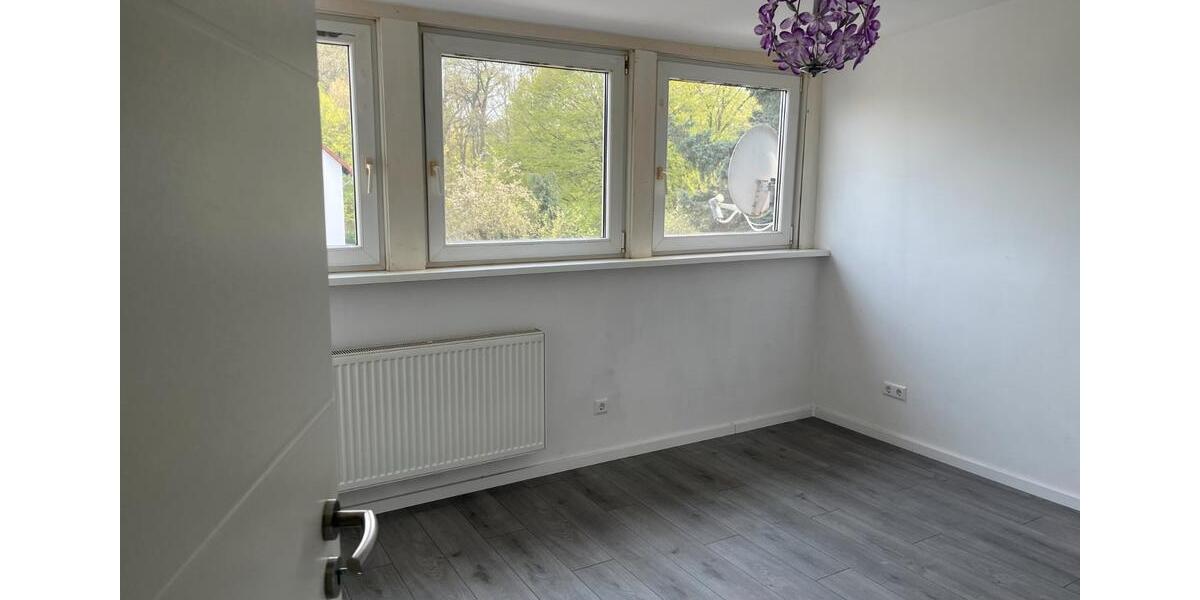 Dachgeschoßwohnung Wolfsburg Ehmen - 3 Zimmer, 68 m&sup2;, 590&euro; | Angebot:26337082