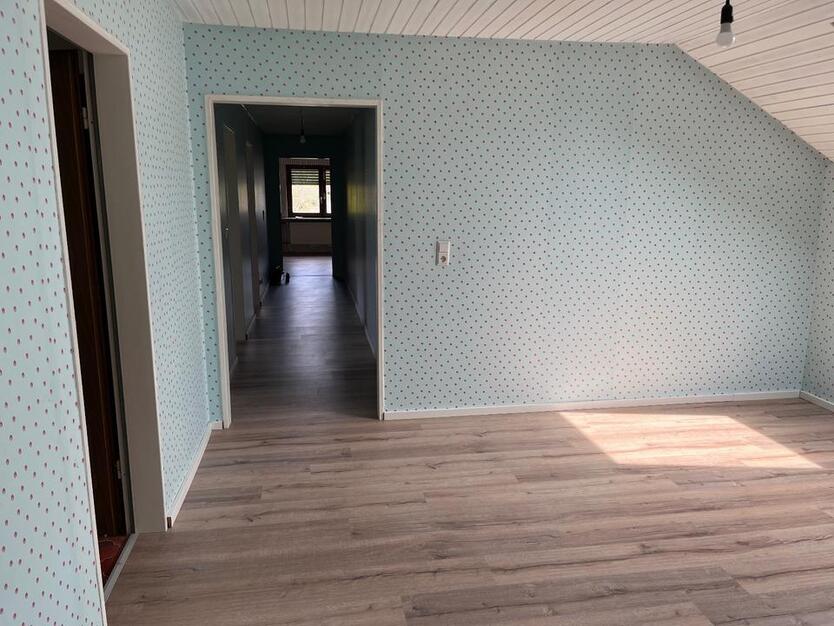 Dachgeschoßwohnung zu vermieten