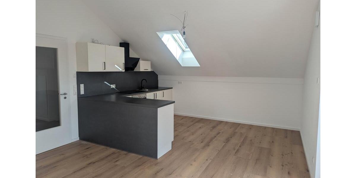 Etagenwohnung Mitterfels - 2 Zimmer, 64 m&sup2;, 765&euro; | Angebot:25148706