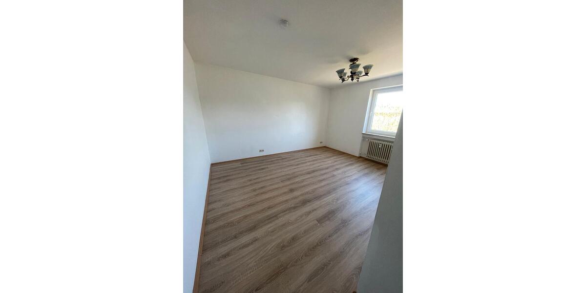 Etagenwohnung Amberg - 3 Zimmer, 72 m&sup2;, 700&euro; | Angebot:26600564