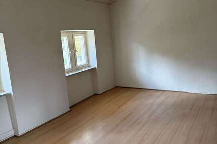 Wohnung zum Mieten in Niederbrechen 990 € 100 m²