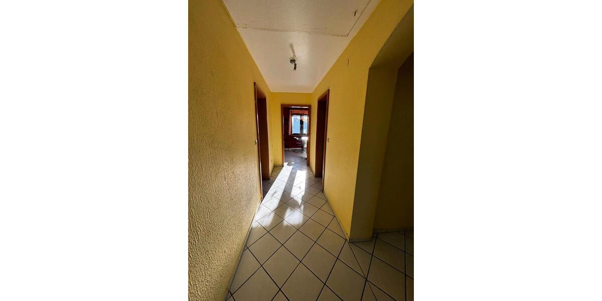 Dachgeschoßwohnung Kraichtal - 3 Zimmer, 80 m&sup2;, 620&euro; | Angebot:25319625