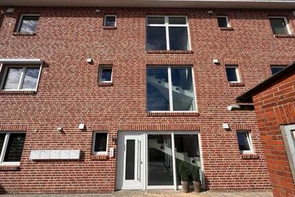 Wohnung Itzehoe - 2 Zimmer, 60 m&sup2;, 990&euro; | Angebot:24569708