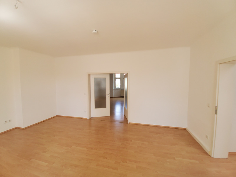 große 3 RaumWohnung mit viel Platz
