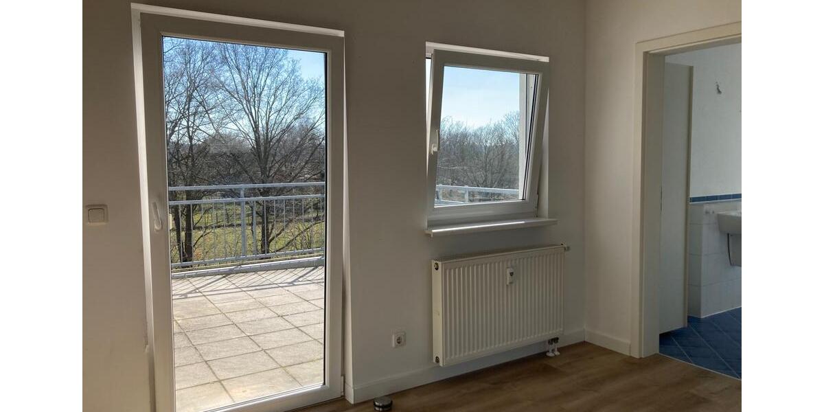 Moderne Penthouse-Gewerbefläche in Feldrandlage in Großostheim 2 zimmer
