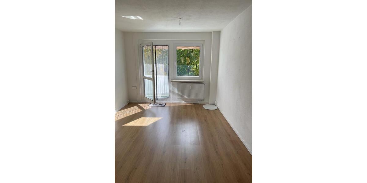 Etagenwohnung Markneukirchen - 3 Zimmer, 58 m&sup2;, 315&euro; | Angebot:26502251