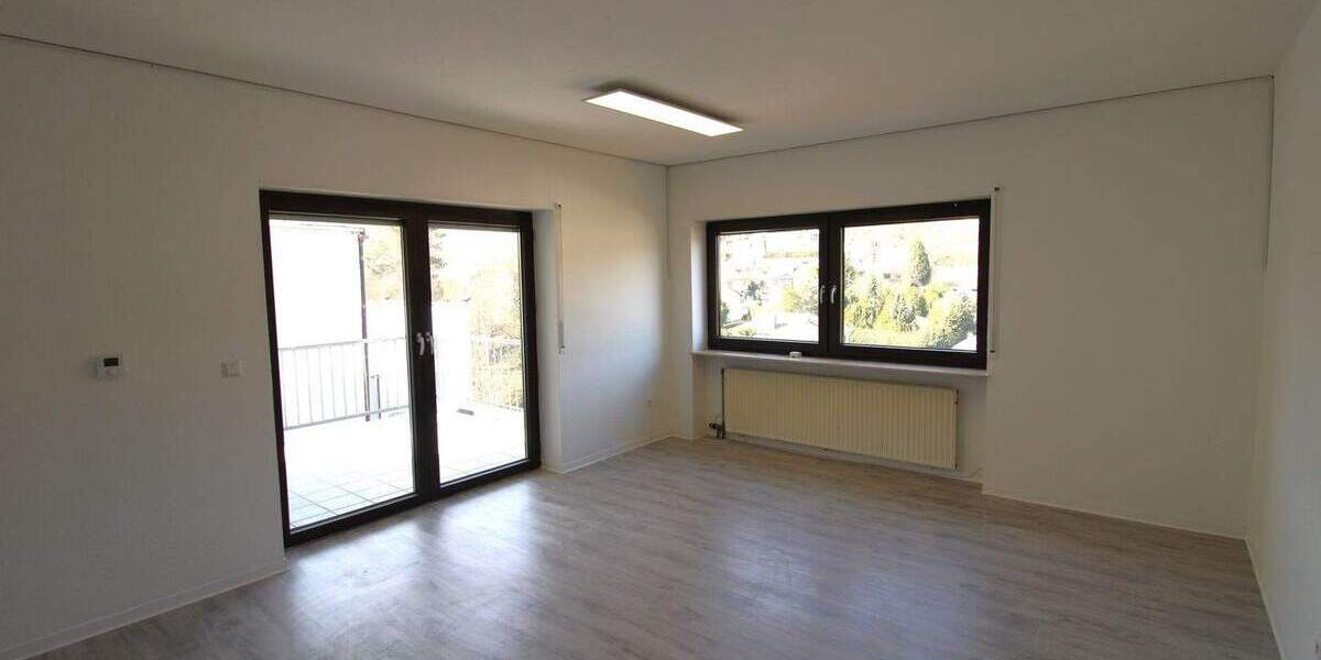 Etagenwohnung Kaiserslautern Innenstadt - 4 Zimmer, 105 m&sup2;, 1.100&euro; | Angebot:24794069