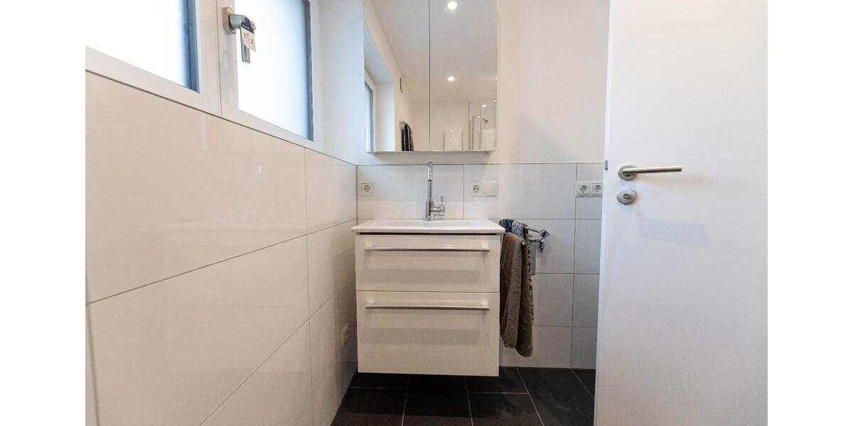 Erdgeschoßwohnung Ludwigshafen am Rhein Ludwigshafen-Oggersheim - 2.5 Zimmer, 112 m&sup2;, 1.600&euro; | Angebot:24662981