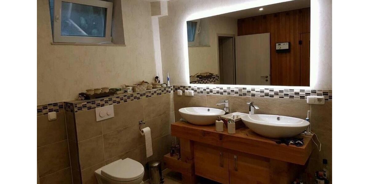 Erdgeschoßwohnung Schwelm - 3 Zimmer, 158 m&sup2;, 1.399&euro; | Angebot:26577492