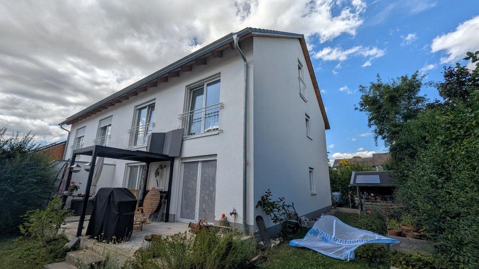 Doppelhaushälfte mit 165qm, Garten, gehobene Ausstattung