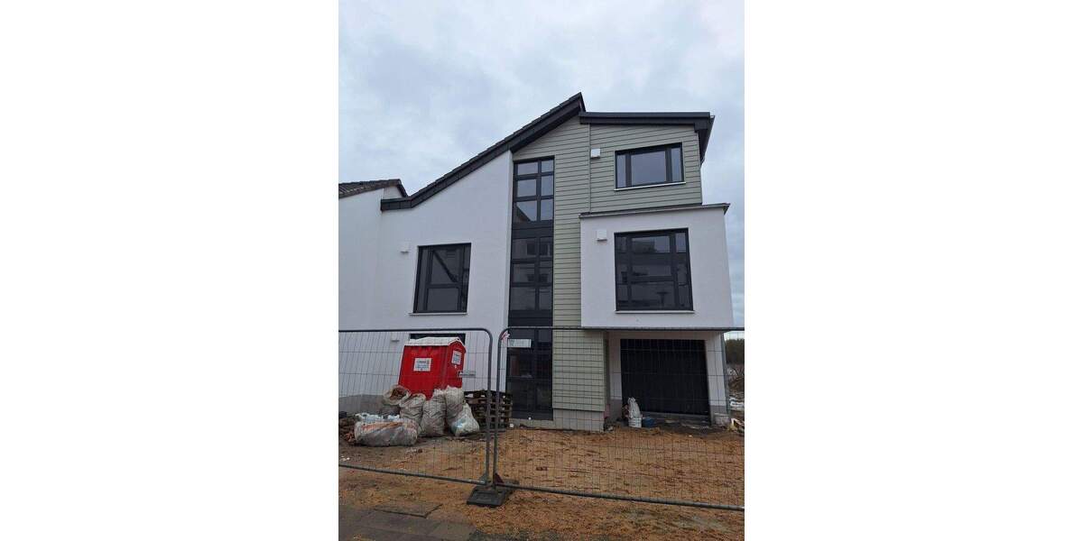 Etagenwohnung Köln Porz Ensen Ensen - 4 Zimmer, 139 m&sup2;, 2.490&euro; | Angebot:25722352