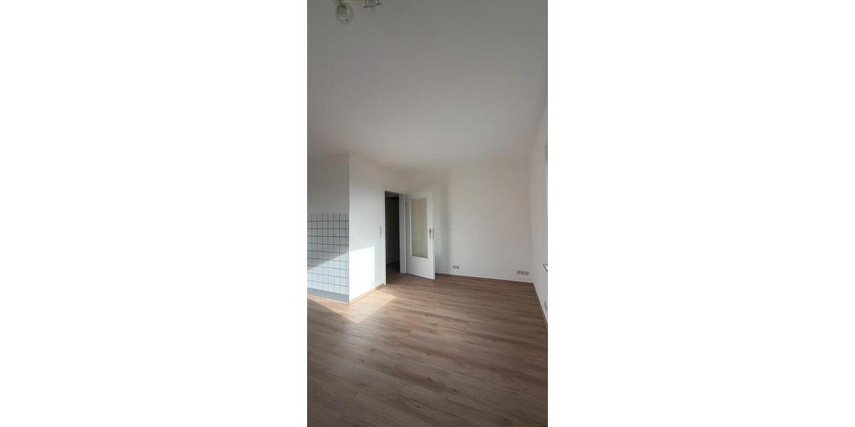Etagenwohnung Poppenhausen (Wasserkuppe) - 1 Zimmer, 65 m&sup2;, 600&euro; | Angebot:26042006