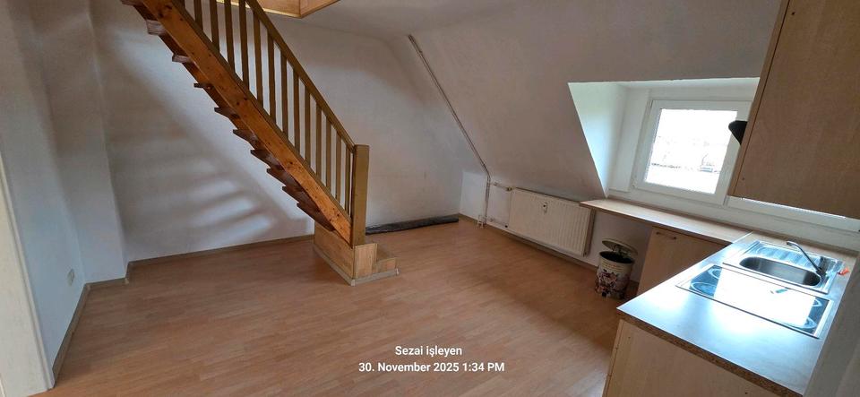 Helle 3,5 Zimmer Maisonette-Wohnung im 2. OG in Hüttenheim 3 zimmer