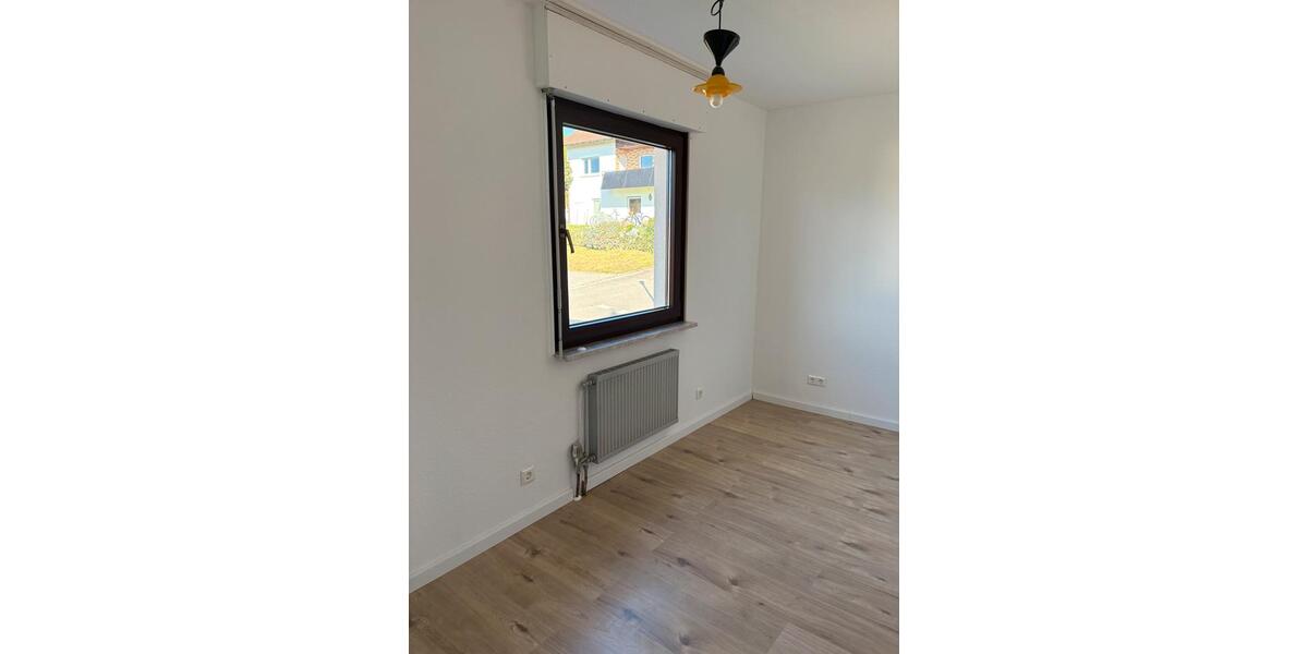 Erdgeschoßwohnung Überlingen - 3 Zimmer, 100 m&sup2;, 1.130&euro; | Angebot:24641646