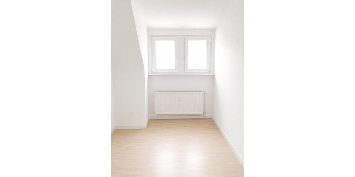 Dachgeschoßwohnung Vohenstrauß - 3 Zimmer, 80 m&sup2;, 750&euro; | Angebot:26573305