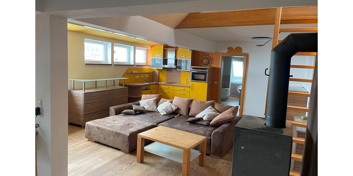 Dachgeschoßwohnung Kirchenthumbach - 1 Zimmer, 55 m&sup2;, 550&euro; | Angebot:24434245