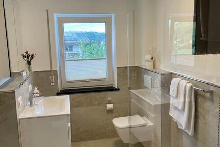 Wohnung Siegsdorf - 3 Zimmer, 77 m&sup2;, 1.130&euro; | Angebot:27554764