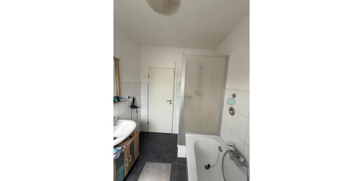 Etagenwohnung Gütersloh Avenwedde - 3 Zimmer, 85 m&sup2;, 680&euro; | Angebot:26619377