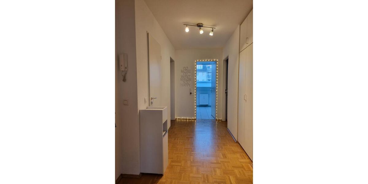 Wohnen auf Zeit Düsseldorf Oberbilk - 3 Zimmer, 72 m&sup2;, 1.290&euro; | Angebot:26218729