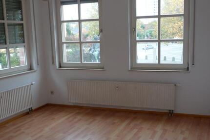 4 ZKB ab sofort in der Altstadt, max. 4 Pers., bitte Text lesen!! zimmer