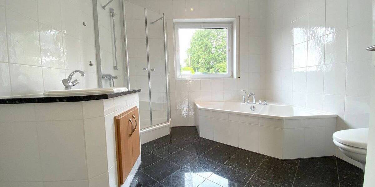 Mehrfamilienhaus, Wohnhaus Mayen Kürrenberg - 6 Zimmer, 135 m&sup2;, 1.200&euro; | Angebot:25747874