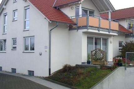 Tolle 3-Zi.-EG-Whg. mit Terrasse + EBK in ruhiger Lage in Öschelbronn 3 zimmer