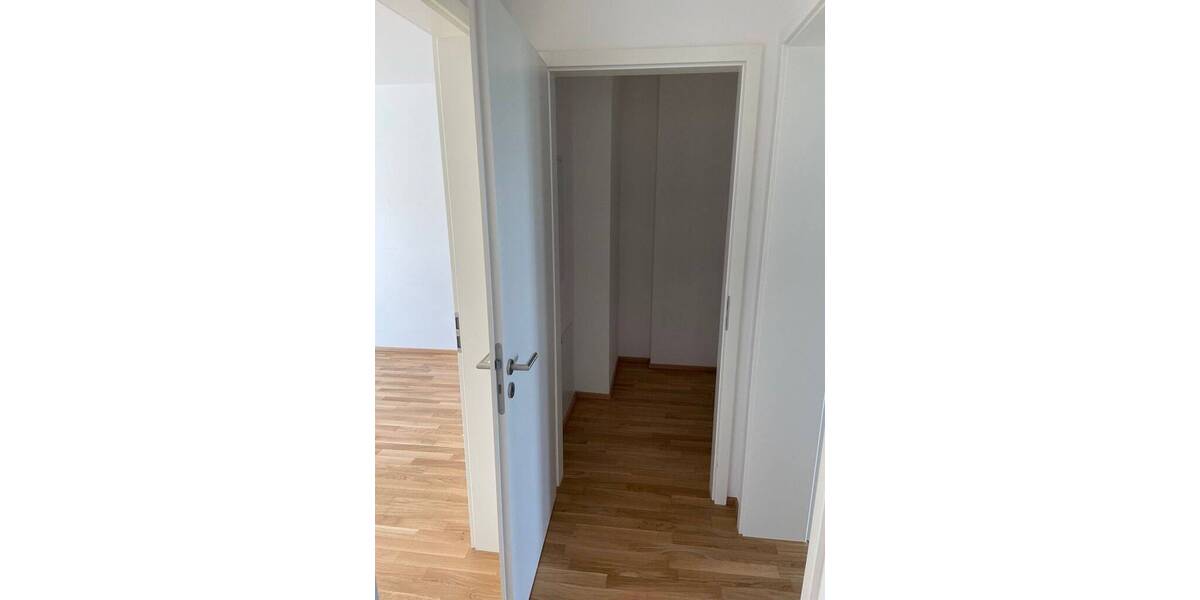 Etagenwohnung Schweinfurt Musikerviertel und amerik. Siedlung - 3 Zimmer, 98 m&sup2;, 1.010&euro; | Angebot:26798354