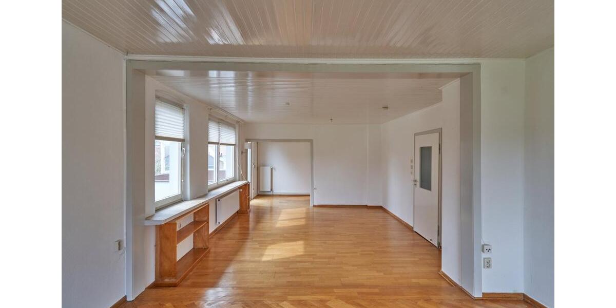 Etagenwohnung Hameln Kernstadt - 4 Zimmer, 132 m&sup2;, 925&euro; | Angebot:25157585